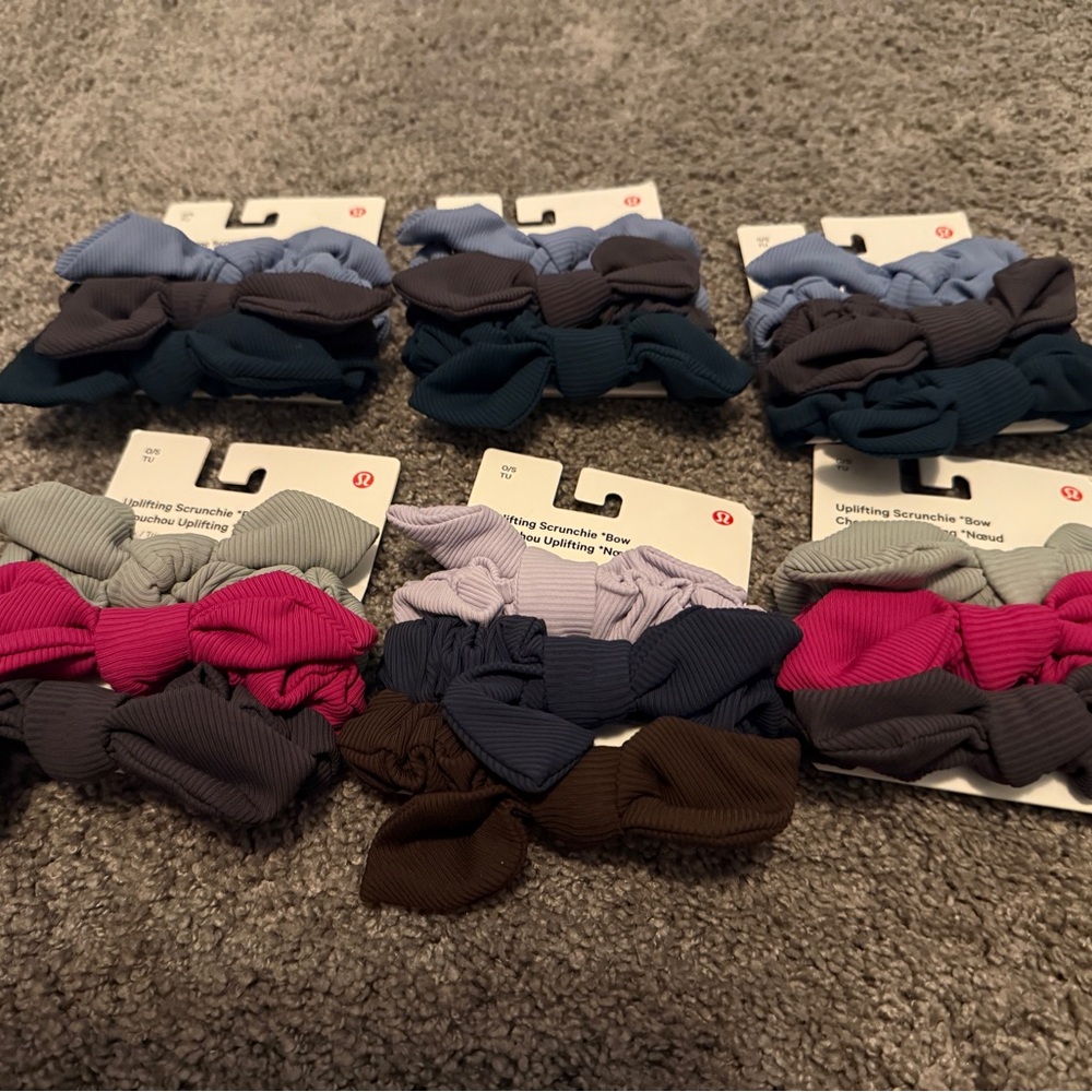 Lululemon Hair Scrunchies Set